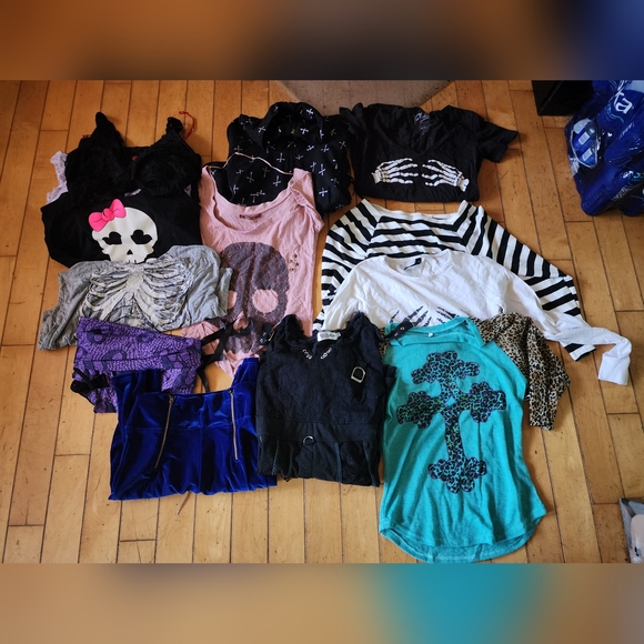 Gothic punk grunge alternatives woman clothes - Picture 1 of 16